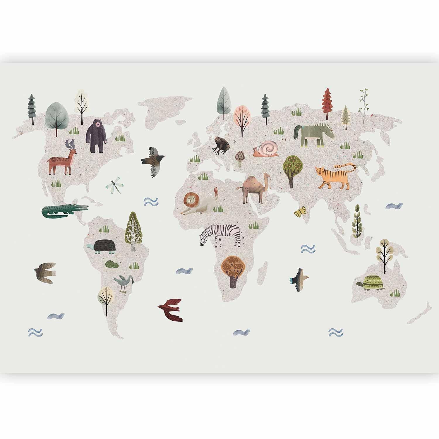 Papier peint - Beige World - Continents With Animals in Muted Colours