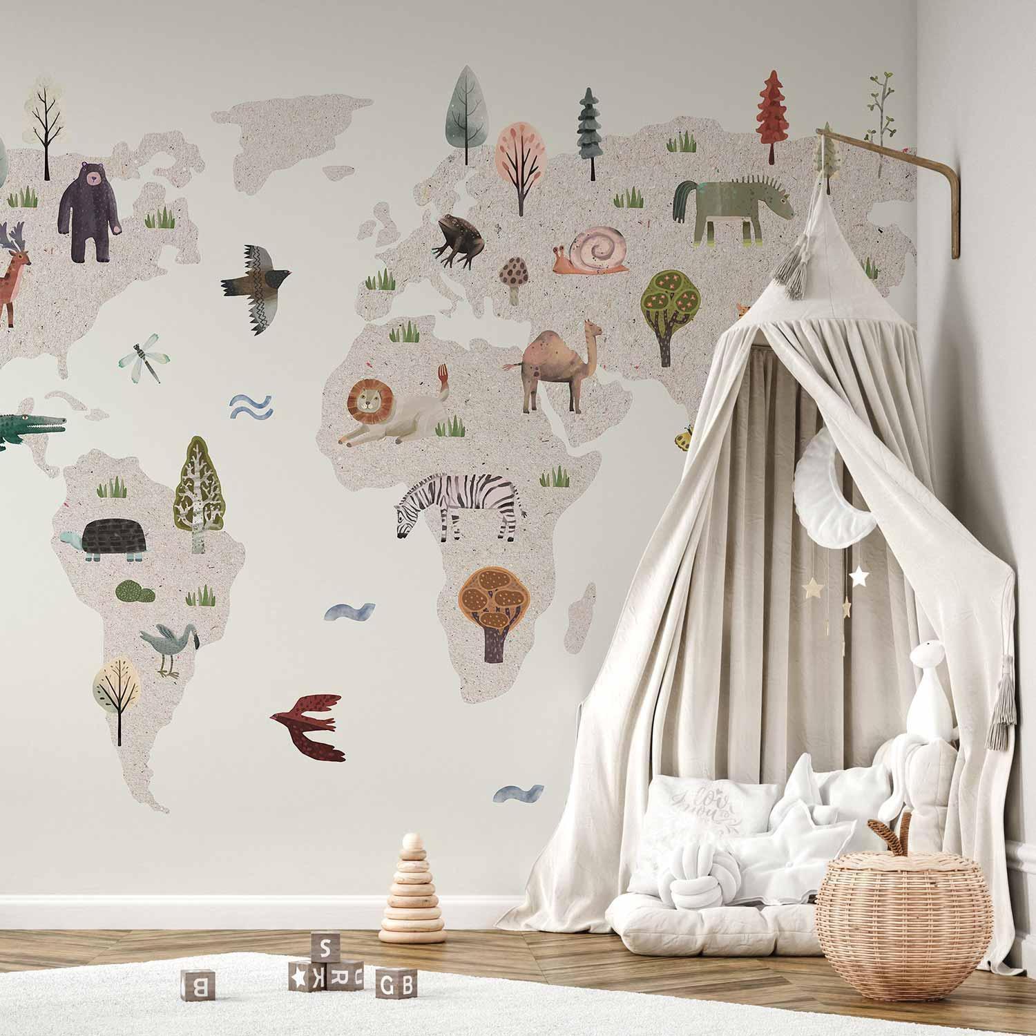 Papier peint - Beige World - Continents With Animals in Muted Colours