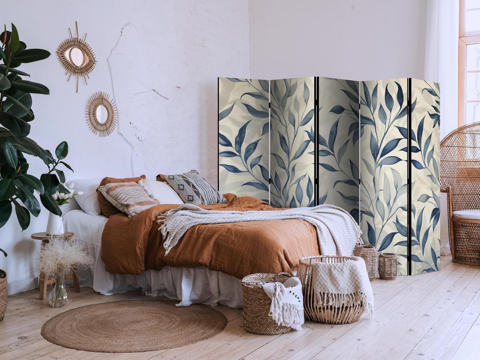 Paravent - Leaves in Blue Colors - Delicate Botanical Motif