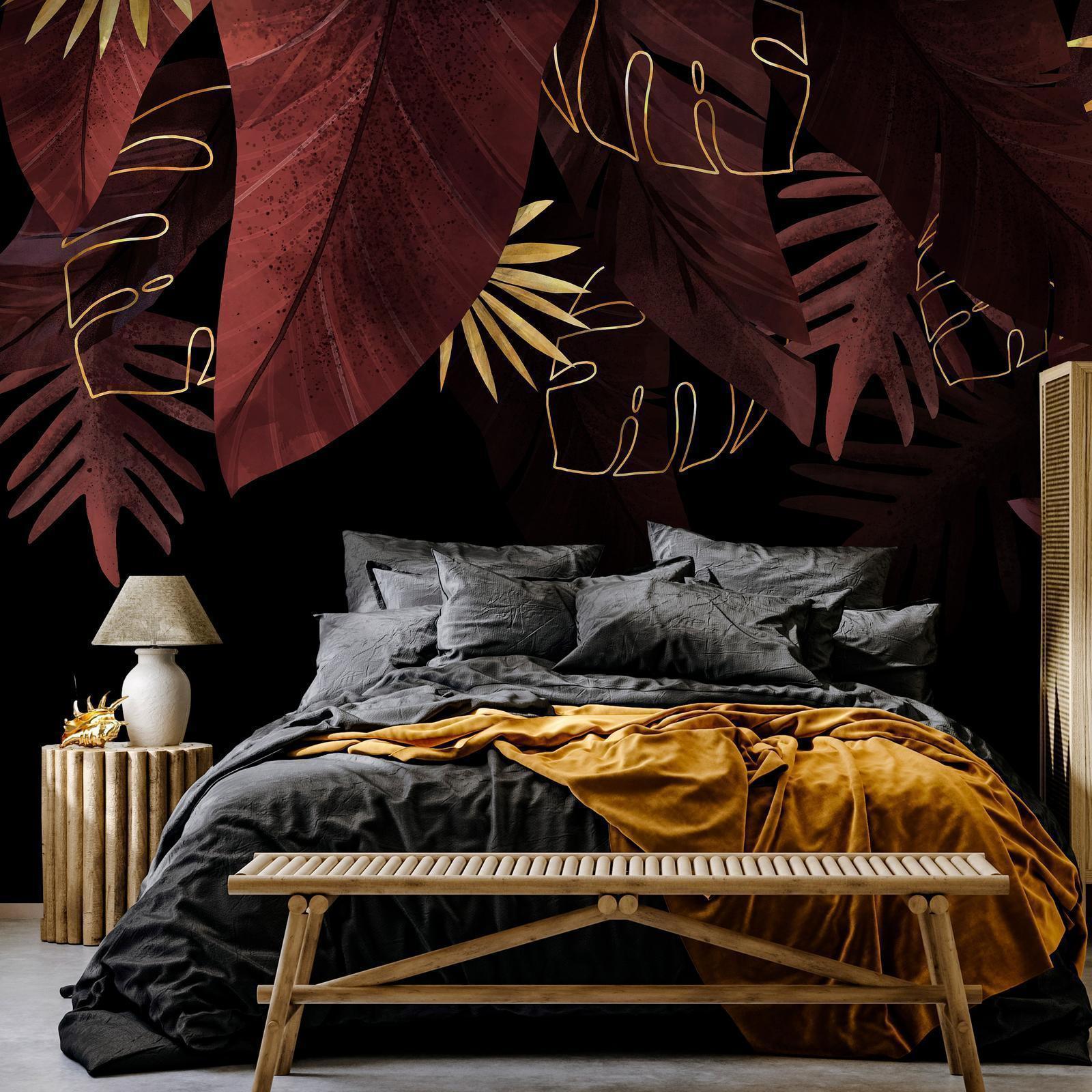 Papier peint - Jungle and composition - red and gold leaf motif on black background