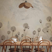 Papier peint - Minimalist meadow - floral motif in light shades with reflections