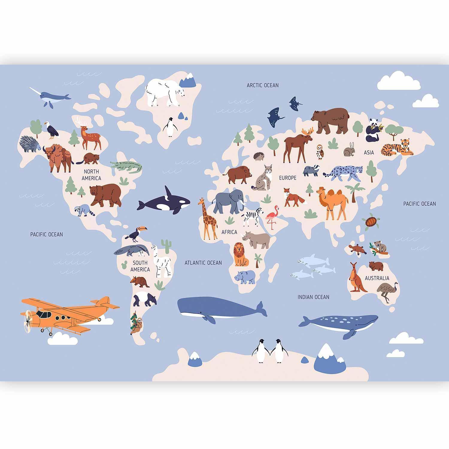 Papier peint - World Map With Animal Illustrations