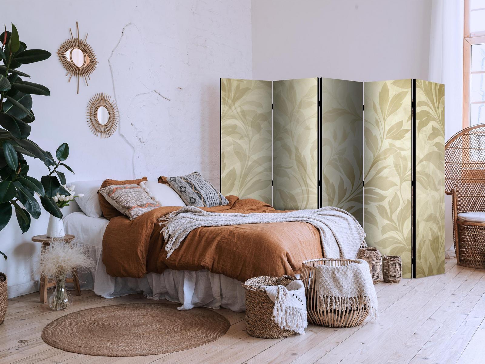 Paravent - Botanical Motif with Leaves and Vines in Sandy Colors